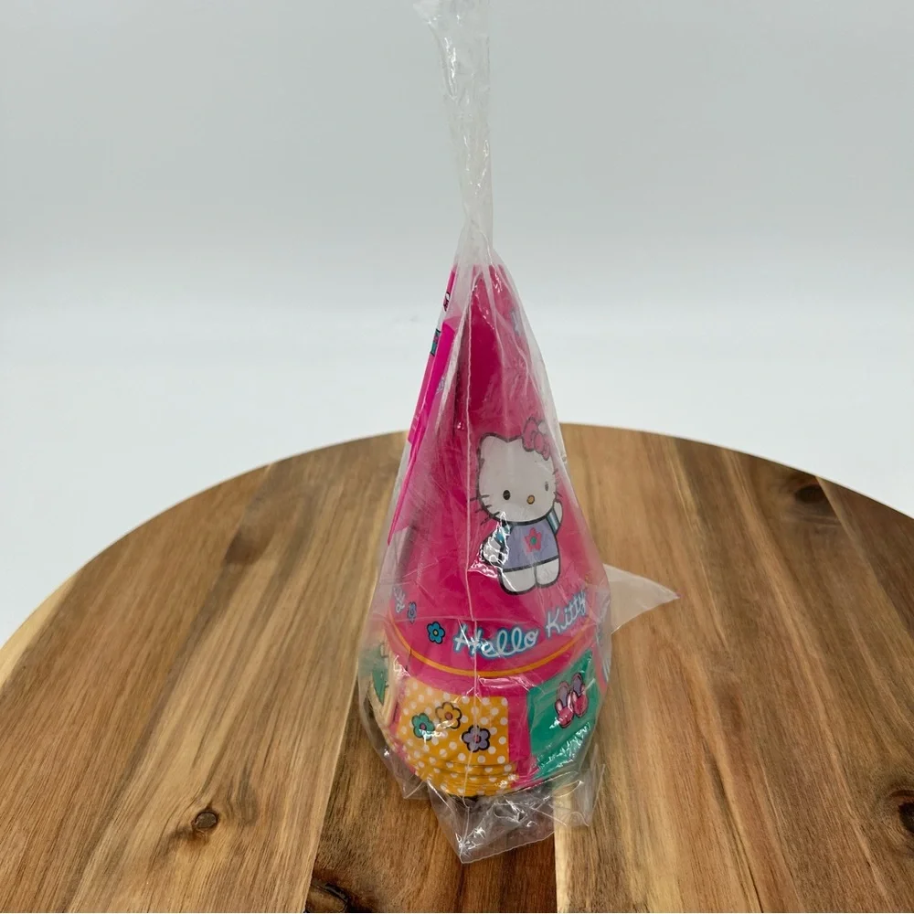 NIP VTG Hello Kitty Sanrio Paper Birthday Party Hats 1999 DEADSTOCK NOS *READ*